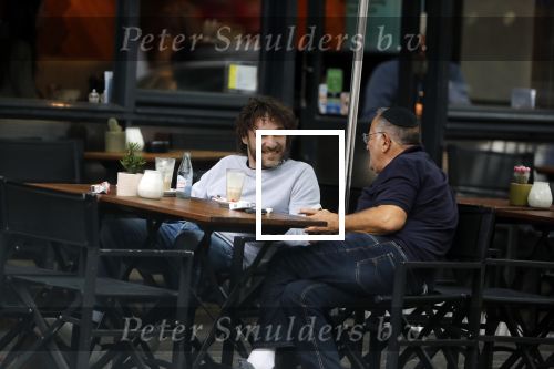 Amsterdam 31 mei 2018
Javier Guzman op terras met â€¦..