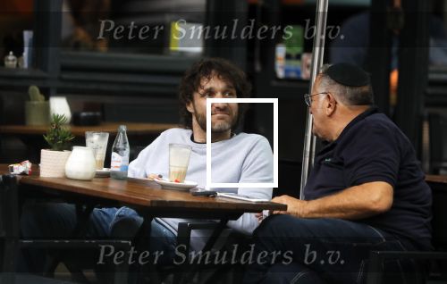Amsterdam 31 mei 2018
Javier Guzman op terras met â€¦..