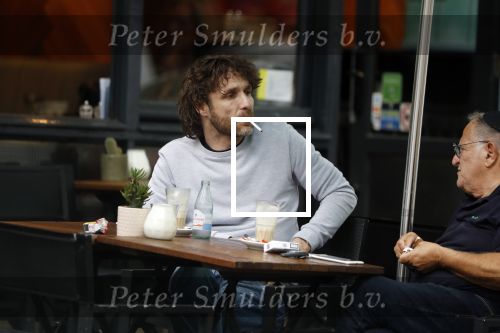Amsterdam 31 mei 2018
Javier Guzman op terras met â€¦..