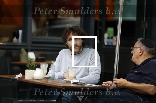 Amsterdam 31 mei 2018
Javier Guzman op terras met â€¦..