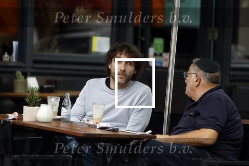 Amsterdam 31 mei 2018
Javier Guzman op terras met â€¦..