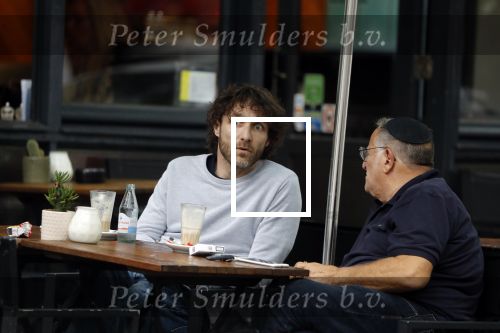 Amsterdam 31 mei 2018
Javier Guzman op terras met â€¦..