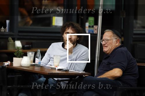Amsterdam 31 mei 2018
Javier Guzman op terras met â€¦..