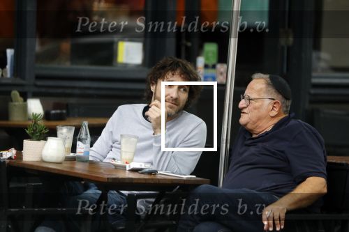 Amsterdam 31 mei 2018
Javier Guzman op terras met â€¦..