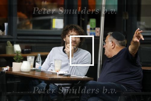 Amsterdam 31 mei 2018
Javier Guzman op terras met â€¦..