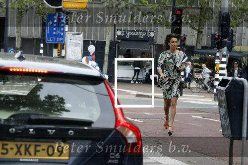 Amsterdam / Loosdrecht 12 mei 2018
Jeroen Pauw en zijn vriendin Zoe doen boodschappen in Amsterdam waarna ze naar hun boot in Loosdrecht rijden.