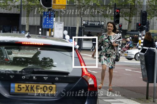 Amsterdam / Loosdrecht 12 mei 2018
Jeroen Pauw en zijn vriendin Zoe doen boodschappen in Amsterdam waarna ze naar hun boot in Loosdrecht rijden.