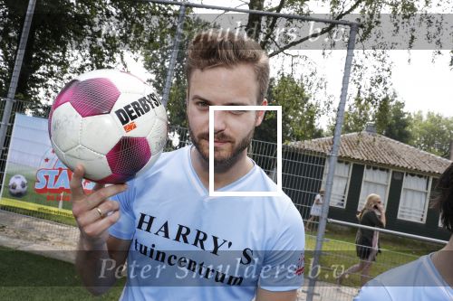 Durgerdam 31 mei 2018 
Presentatie Cast Allstars , Cast: Kees Boot, Lucas Hamming, Levi van Kempen, Jim Bakkum, Urvin Monte, Mike Weerts, Jasper Demollin, Alex Hendrickx en Bart van den Donker tijdens de perspresentatie van All Stars de Musical bij voetbalvereniging DRC te Durgerdam. Ook aanwezig Jean v d Velde Thomas Acda Frank Lammers Frederik Brom Cas Jansen en Yannick v d Velde.