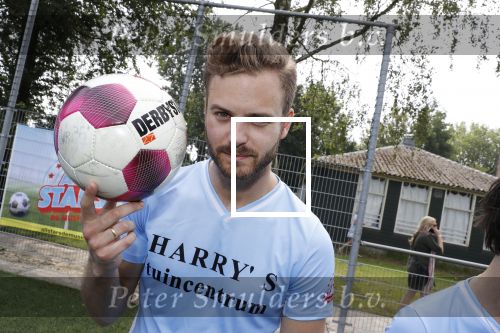 Durgerdam 31 mei 2018 
Presentatie Cast Allstars , Cast: Kees Boot, Lucas Hamming, Levi van Kempen, Jim Bakkum, Urvin Monte, Mike Weerts, Jasper Demollin, Alex Hendrickx en Bart van den Donker tijdens de perspresentatie van All Stars de Musical bij voetbalvereniging DRC te Durgerdam. Ook aanwezig Jean v d Velde Thomas Acda Frank Lammers Frederik Brom Cas Jansen en Yannick v d Velde.