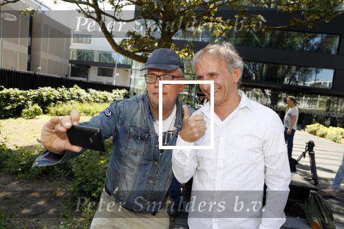 Amsterdam 28 mei 2018
Rechtszaak Patricia Paay tegen Geen Stijl en Eendevanger. Patricia kwam met haar man Robbert Hinfelaar naar de rechtbank in Amsterdam. Johan Vlemmix was ook aanwezig.