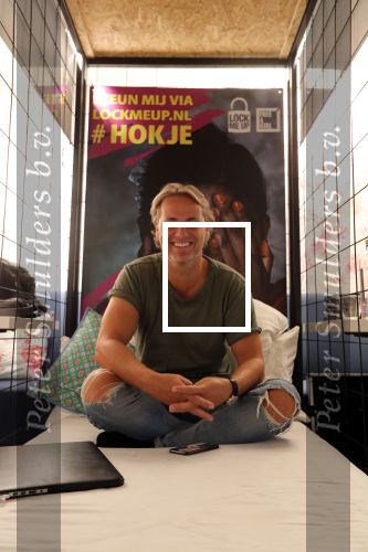 Laren, 16 Mei 2018
Aktie Lock Me Up - Free a Girl
John Ewbank