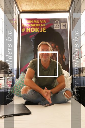 Laren, 16 Mei 2018
Aktie Lock Me Up - Free a Girl
John Ewbank