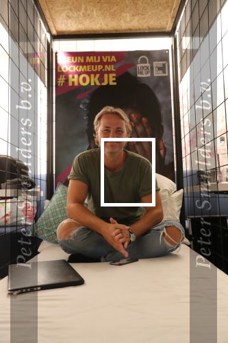 Laren, 16 Mei 2018
Aktie Lock Me Up - Free a Girl
John Ewbank