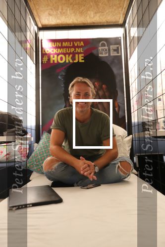 Laren, 16 Mei 2018
Aktie Lock Me Up - Free a Girl
John Ewbank