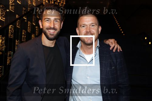 Utrecht 2 juni 2018
Gala van Wesley Sneijder in Hoptel v d Valk. Wesley kreeg een belangrijke onderscheiding van de gemeente Utrecht buit bhanden van Burgemeester Jan v Zanen. Yolanthe Sneijder Cabau v Kasbergen feliciteerde hem. Johnny de Mol met goede vriend Mark Schaaf