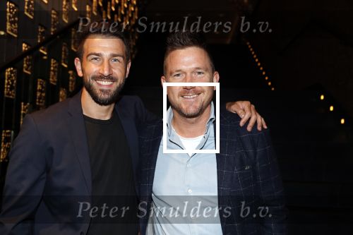 Utrecht 2 juni 2018
Gala van Wesley Sneijder in Hoptel v d Valk. Wesley kreeg een belangrijke onderscheiding van de gemeente Utrecht buit bhanden van Burgemeester Jan v Zanen. Yolanthe Sneijder Cabau v Kasbergen feliciteerde hem. Johnny de Mol met goede vriend Mark Schaaf