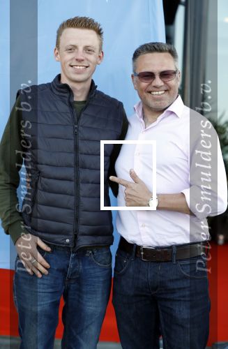 Amsterdam 5 juni 2018
Premiere Jurassic world in het amsterdam theater. Joost Buitenweg met zoon
