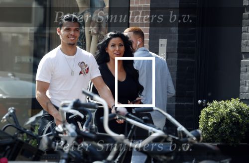 Amsterdam 23 mei 2018
Voetballer van het Nederlands elftal Karim Rekik met zijn vriendin presentatrice Dounia Rijkschroeff op de pc hooftstraat.