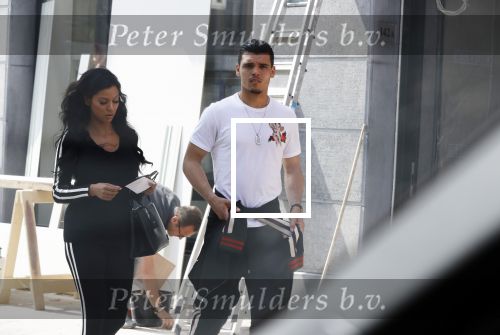 Amsterdam 23 mei 2018
Voetballer van het Nederlands elftal Karim Rekik met zijn vriendin presentatrice Dounia Rijkschroeff op de pc hooftstraat.