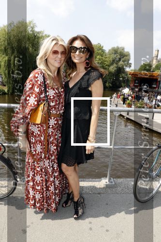 Amsterdam 7 juni 2018
Talkies terras award bij sushisamba in Amsterdam. Leontine Borsato met Lonneke Notenboom