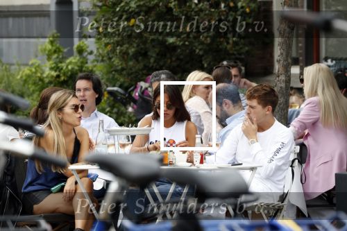 Amsterdam 9 juni 2018
Lil Kleine op terras met zijn vriendin Jaimy Vaes.