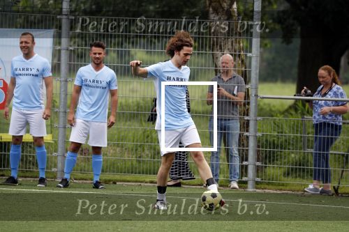 Durgerdam 31 mei 2018 
Presentatie Cast Allstars , Cast: Kees Boot, Lucas Hamming, Levi van Kempen, Jim Bakkum, Urvin Monte, Mike Weerts, Jasper Demollin, Alex Hendrickx en Bart van den Donker tijdens de perspresentatie van All Stars de Musical bij voetbalvereniging DRC te Durgerdam. Ook aanwezig Jean v d Velde Thomas Acda Frank Lammers Frederik Brom Cas Jansen en Yannick v d Velde.