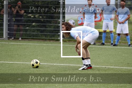 Durgerdam 31 mei 2018 
Presentatie Cast Allstars , Cast: Kees Boot, Lucas Hamming, Levi van Kempen, Jim Bakkum, Urvin Monte, Mike Weerts, Jasper Demollin, Alex Hendrickx en Bart van den Donker tijdens de perspresentatie van All Stars de Musical bij voetbalvereniging DRC te Durgerdam. Ook aanwezig Jean v d Velde Thomas Acda Frank Lammers Frederik Brom Cas Jansen en Yannick v d Velde.