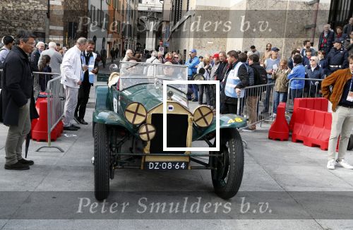Brescia 15 mei 2018
Marco Geeratz doe mee met de Mille Miglia. Hij rijdt samen met Alex von Mozer. Ze rijden in een Lancia Lambda uit 1928