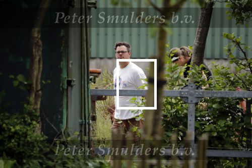 Wijdewormer 22 mei 2018
Marnix Knetemann isa een van de deelnemers aan boer zoekt vrouw.
Wijdewormer 22 mei 2018
Elise Knetemann met zoontje op bezoek bij haar broer Marnix Knetemann