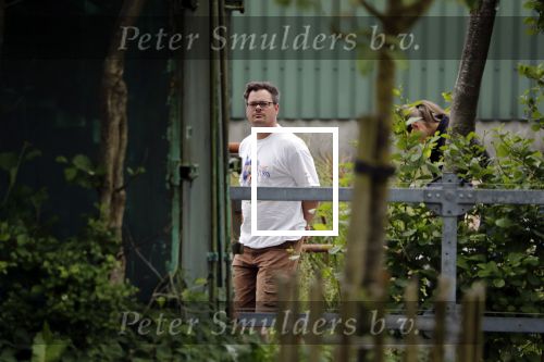 Wijdewormer 22 mei 2018
Marnix Knetemann isa een van de deelnemers aan boer zoekt vrouw.
Wijdewormer 22 mei 2018
Elise Knetemann met zoontje op bezoek bij haar broer Marnix Knetemann