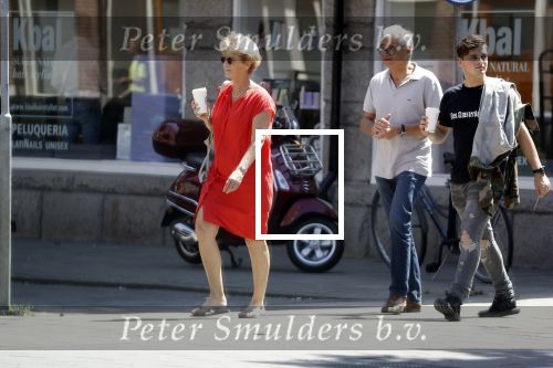 Amsterdam 6 juni 2018
Martin Garrix aan het winkelen met zijn vader en moeder (ouders)