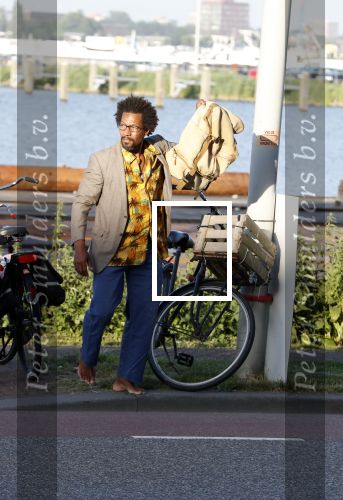 Amsterdam 5 juni 2018
Premiere Jurassic world in het amsterdam theater. Mike Libanon op blote voeten