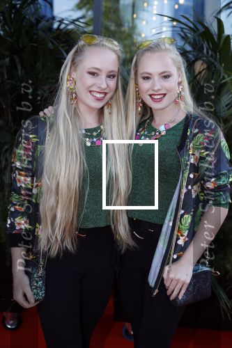 Amsterdam 5 juni 2018
Premiere Jurassic world in het amsterdam theater. Mylene en Rosanne Waalewijn