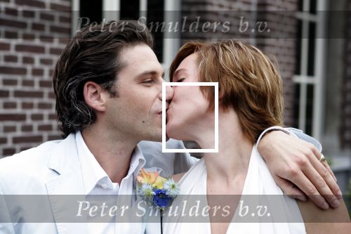 Aarle Rixtel 20 augustus 2005
Trouwen Nienke Romer met Frederik Brom.
kussend
Peter Smulders bv