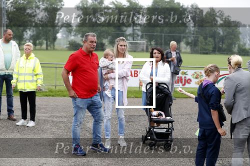 Beverwijk, 2 Juni 2018
Jaarlijks terugkerend voetbaltoernooi Rafael v d Vaart.
Opa v d Vaart Vader Rafel v d Vaart
