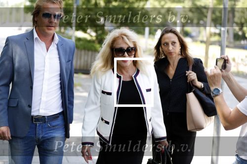 Amsterdam 28 mei 2018
Rechtszaak Patricia Paay tegen Eendevanger en Geen Stijl.nl in rechtbank van Amsterdam. Patricia kwam met haar man Robbert Hinfelaar.