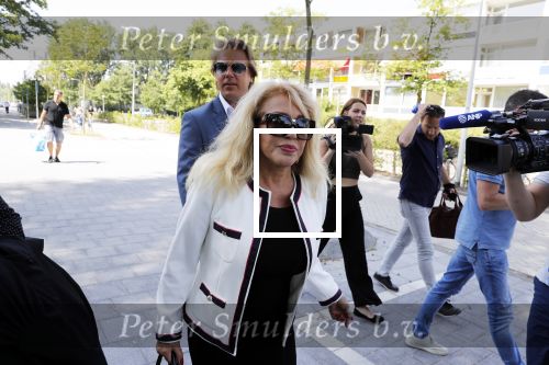 Amsterdam 28 mei 2018
Rechtszaak Patricia Paay tegen Eendevanger en Geen Stijl.nl in rechtbank van Amsterdam. Patricia kwam met haar man Robbert Hinfelaar.