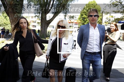 Amsterdam 28 mei 2018
Rechtszaak Patricia Paay tegen Eendevanger en Geen Stijl.nl in rechtbank van Amsterdam. Patricia kwam met haar man Robbert Hinfelaar.