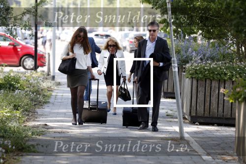 Amsterdam 28 mei 2018
Rechtszaak Patricia Paay tegen Geen Stijl en Eendevanger. Patricia kwam met haar man Robbert Hinfelaar naar de rechtbank in Amsterdam. Johan Vlemmix was ook aanwezig.