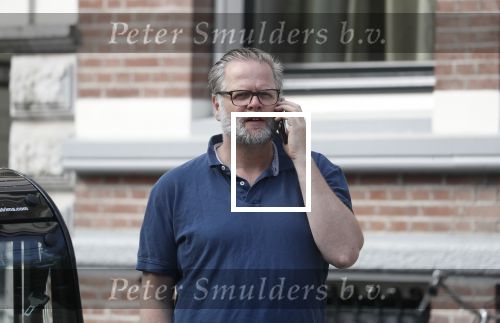 Amsterdam 25 mei 2018
Patrick Stoof bellend op straat.