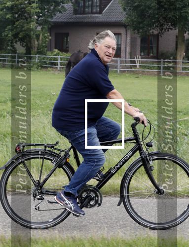 Loenen aan de Vecht 2 juni 2018
Paul fagel op de fiets.