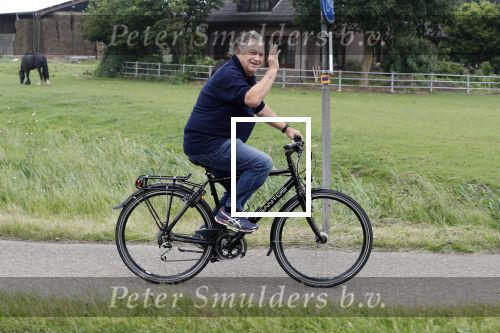 Loenen aan de Vecht 2 juni 2018
Paul fagel op de fiets.