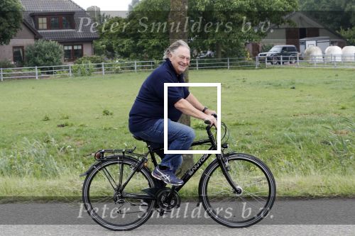 Loenen aan de Vecht 2 juni 2018
Paul fagel op de fiets.