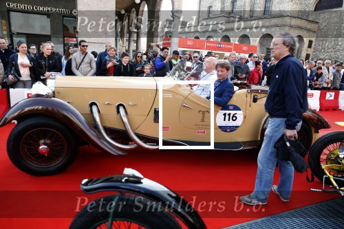 Brescia 15 mei 2018
Prins Pieter Christiaan doe mee met de Mille Miglia. Hij rijdt samen met de hr Hulsbergen