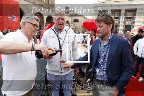 Brescia 15 mei 2018
Prins Pieter Christiaan doe mee met de Mille Miglia. Hij rijdt samen met de hr Hulsbergen
