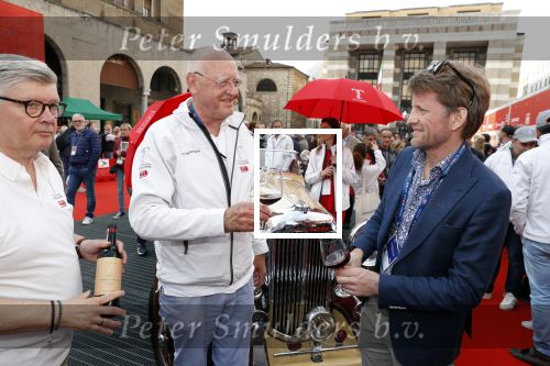 Brescia 15 mei 2018
Prins Pieter Christiaan doe mee met de Mille Miglia. Hij rijdt samen met de hr Hulsbergen