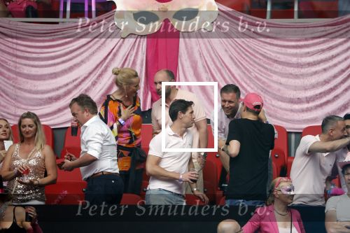 Amsterdam 26 mei 2018
Toppers in de Johan Cruijff arena met Jan Smit Gerard Joling Jeroen v d Boom en Rene Froger. Ramon Mesman met een kennis
