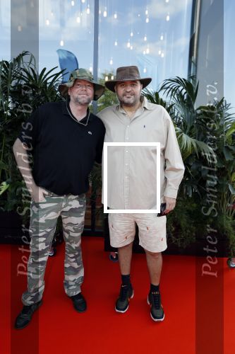 Amsterdam 5 juni 2018
Premiere Jurassic world in het amsterdam theater. Raymond v Barneveld met een kennis