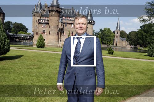 Haarzuilens 6 juni 2018
Opening expositie in kasteel de haar met oa Rene Mioch Annewil Blankers Renee Soutendijk en Willeke v Ammelrooij.