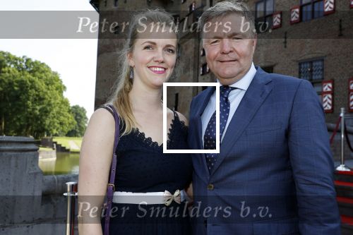 Haarzuilens 6 juni 2018
Opening expositie in kasteel de haar met oa Rene Mioch Annewil Blankers Renee Soutendijk en Willeke v Ammelrooij. Rene Mioch met dochter